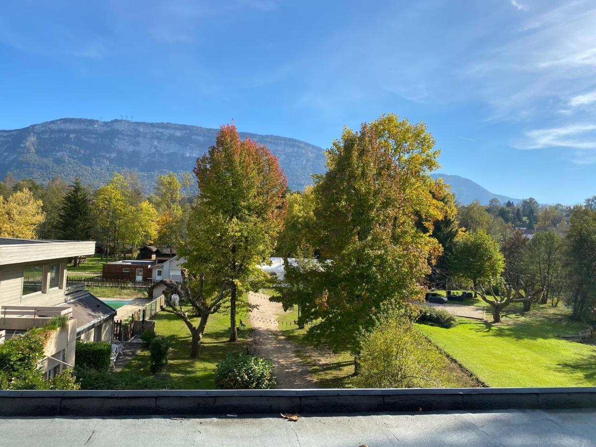 Les Lodges Du Lac Saint-Alban-de-Montbel Exterior photo