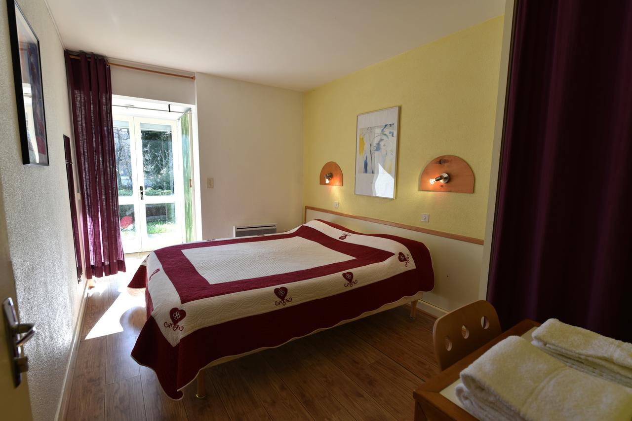 Les Lodges Du Lac Saint-Alban-de-Montbel Room photo