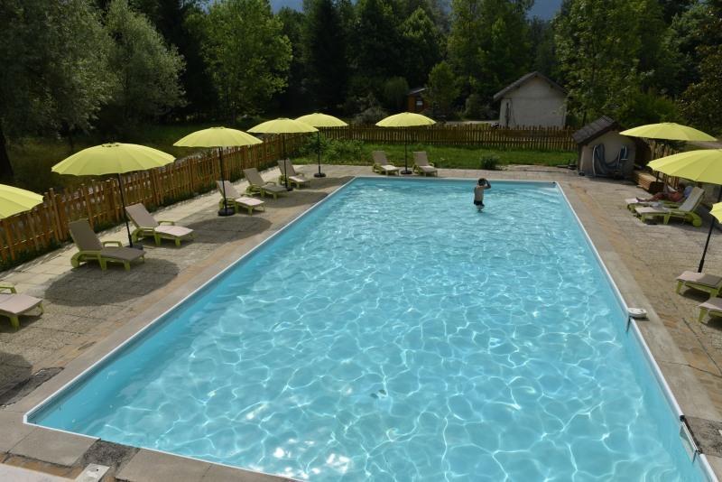 Les Lodges Du Lac Saint-Alban-de-Montbel Exterior photo